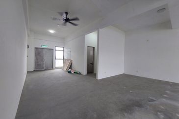 Oakland Commercial Centre