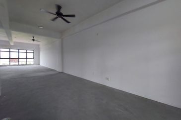 Oakland Commercial Centre