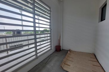 Oakland Commercial Centre