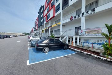 Oakland Commercial Centre