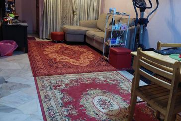 Jalan Suasana, Bandar Tun Hussein Onn