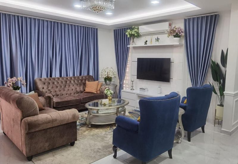 Corner Lot Double Storey Bukit Jelutong Murah Mewah Cantik