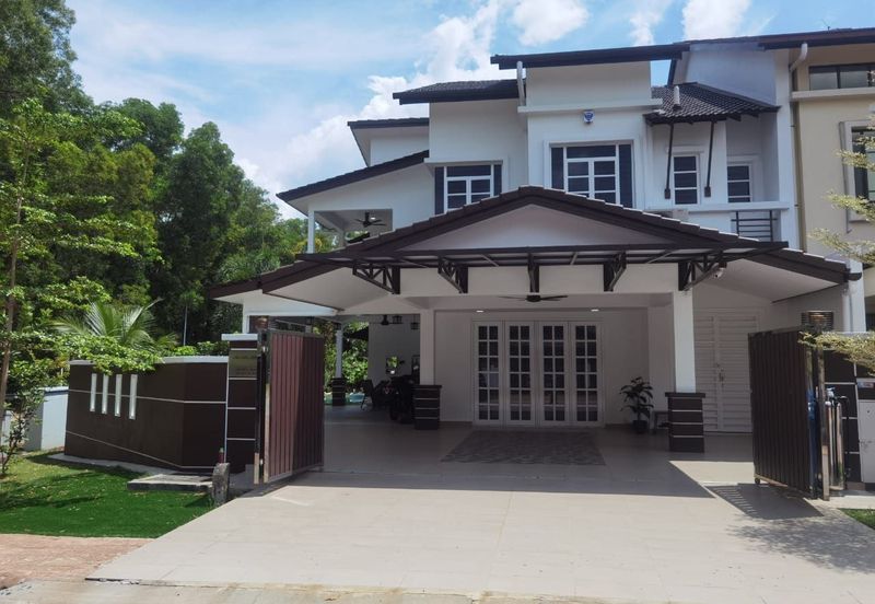 Corner Lot Double Storey Bukit Jelutong Murah Mewah Cantik