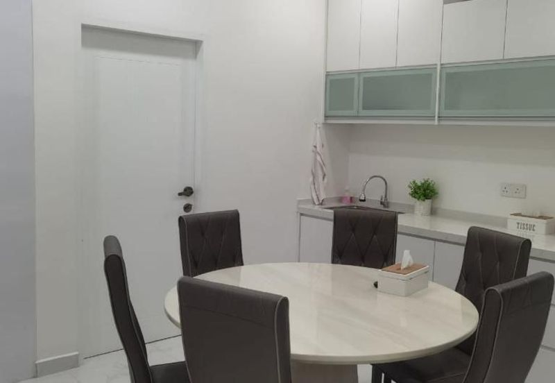 Corner Lot Double Storey Bukit Jelutong Murah Mewah Cantik