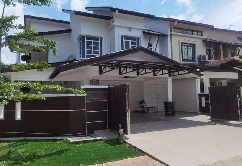 Corner Lot Double Storey Bukit Jelutong Murah Mewah Cantik