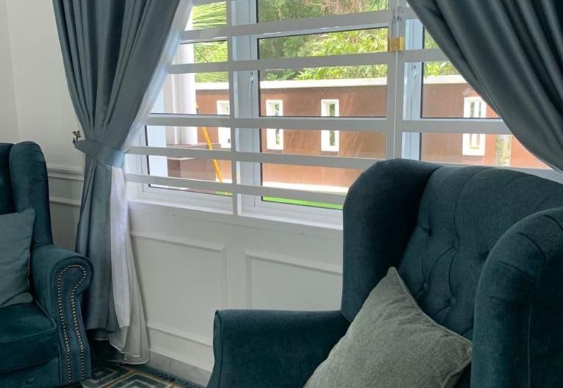 Corner Lot Double Storey Bukit Jelutong Murah Mewah Cantik