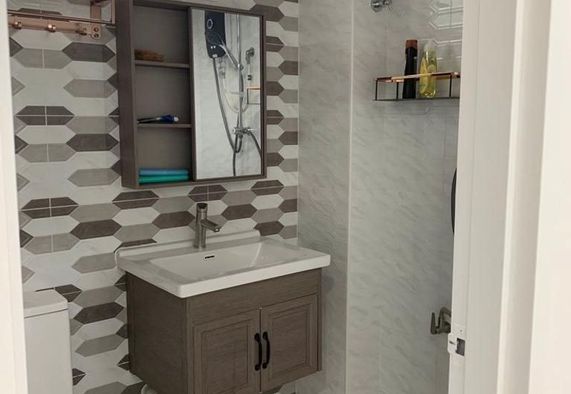 Corner Lot Double Storey Bukit Jelutong Murah Mewah Cantik