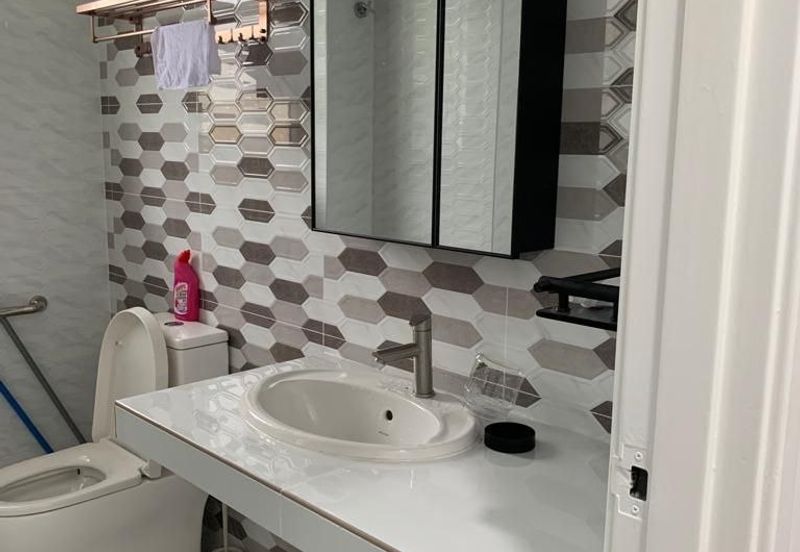 Corner Lot Double Storey Bukit Jelutong Murah Mewah Cantik