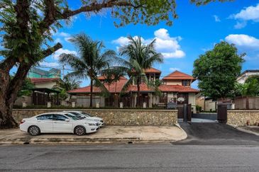 Jalan Pesiaran Gurney