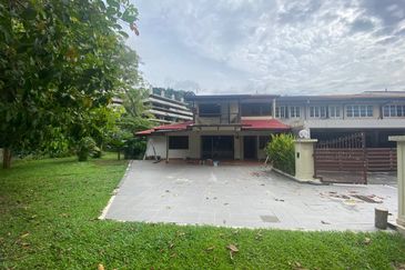 Corner Lot Double Storey Taman Melawati Jalan A Murah Cantik Luas