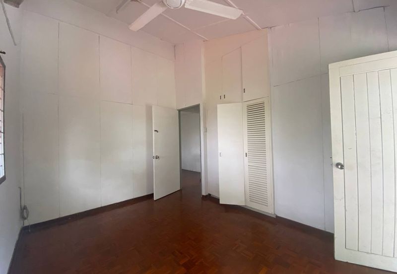 Corner Lot Double Storey Taman Melawati Jalan A Murah Cantik Luas