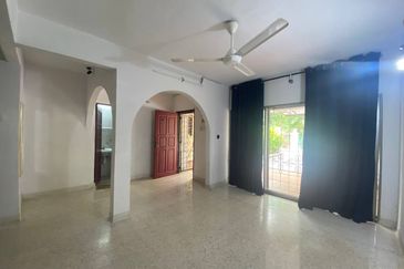 Corner Lot Double Storey Taman Melawati Jalan A Murah Cantik Luas