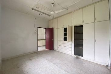 Corner Lot Double Storey Taman Melawati Jalan A Murah Cantik Luas