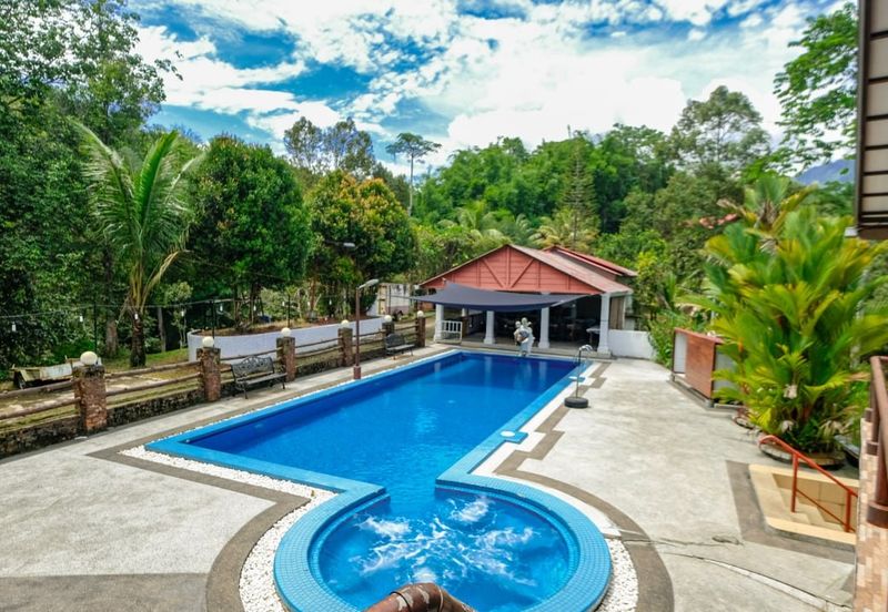Resort Retreat Batang Kali Luas Murah