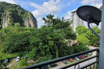 Angsana Apartment @ Taman Raintree