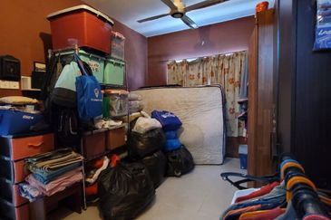 Angsana Apartment @ Taman Raintree