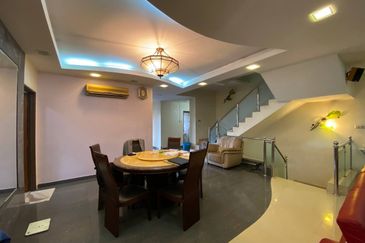 Corner Lot Double Storey Taman Setiawangsa Murah Cantik