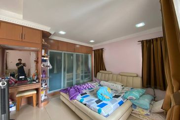 Corner Lot Double Storey Taman Setiawangsa Murah Cantik