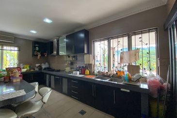 Corner Lot Double Storey Taman Setiawangsa Murah Cantik