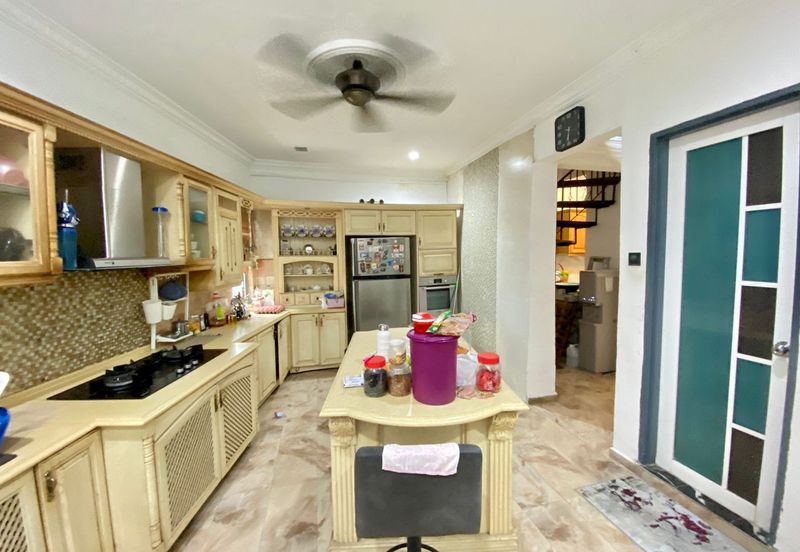 Winchester, Ara Damansara