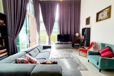 Symphony Hills Schumann