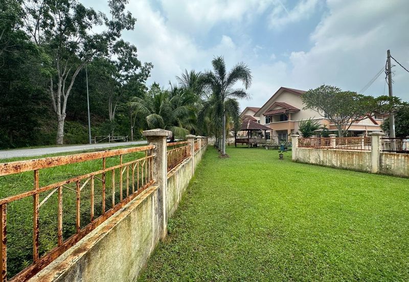 Corner Lot Double Storey Az-Zaharah Puncak Alam Murah Luas