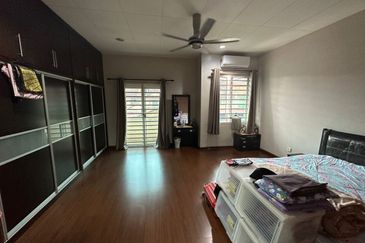 Corner Lot Double Storey Az-Zaharah Puncak Alam Murah Luas