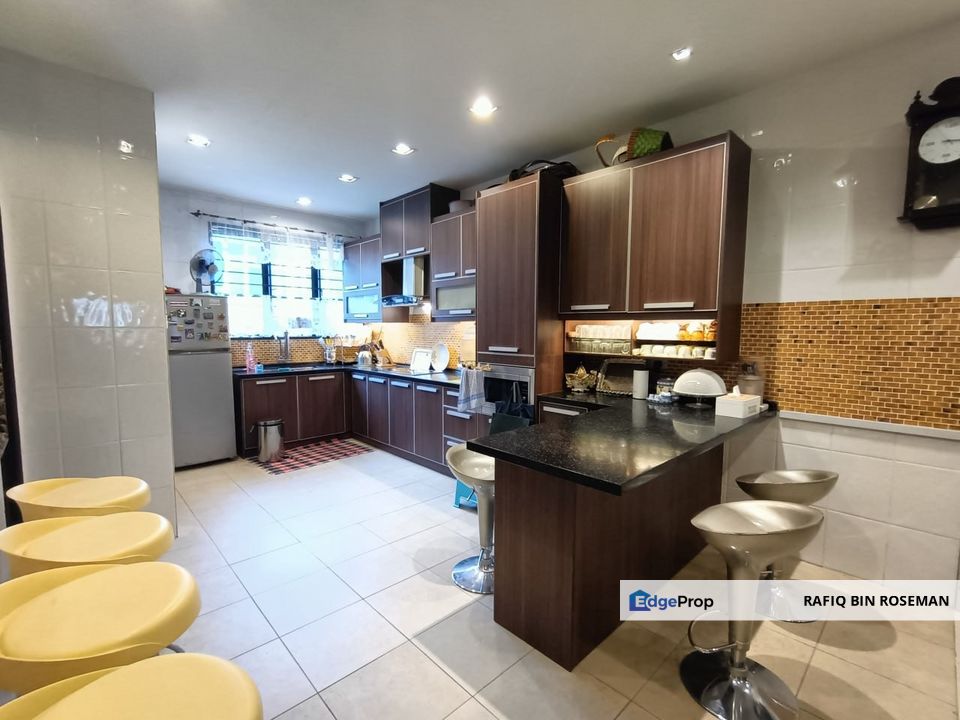 Double And Half Storey Taman Dagang Permai Ampang, Selangor, Ampang