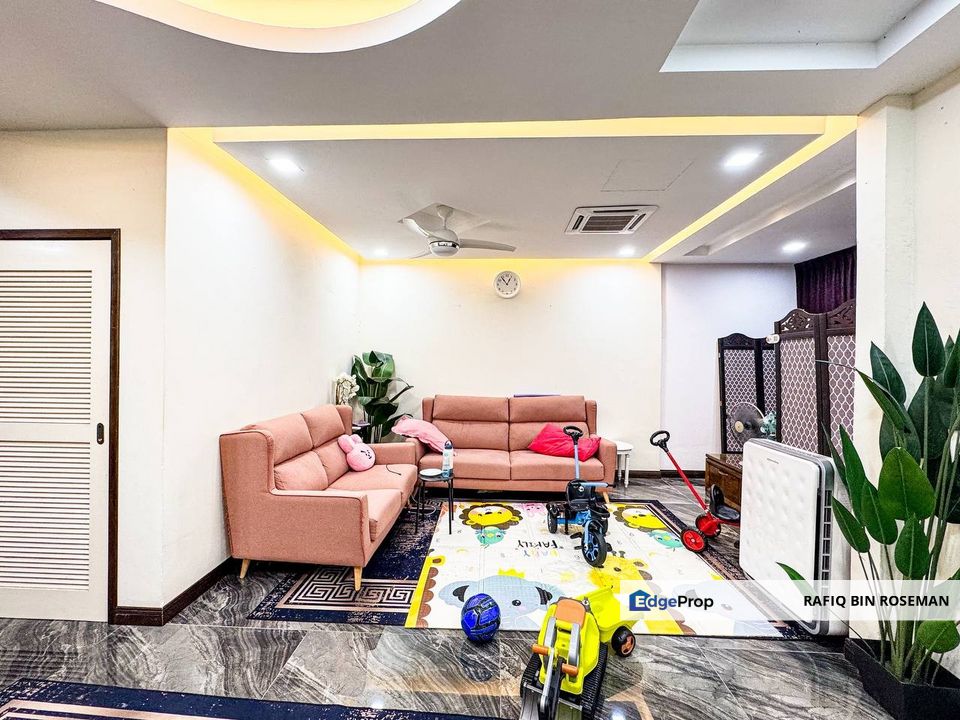 Double And Half Storey Taman Cempaka Ampang, Selangor, Ampang