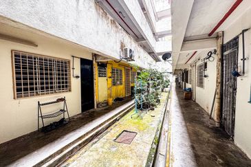 Taman Cheras Awana Apartment