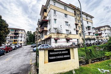 Taman Cheras Awana Apartment