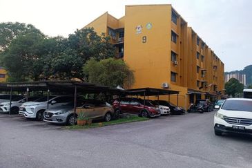 Flat PKNS AU3 (Blok 7 - 15)