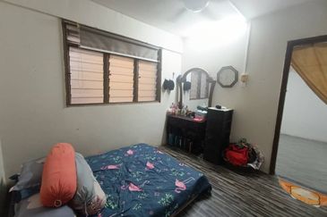 Flat PKNS AU3 (Blok 7 - 15)