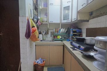 Flat PKNS AU3 (Blok 7 - 15)