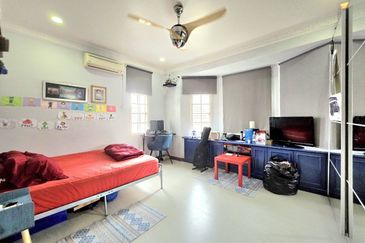 Jalan Kolam Air Lama B