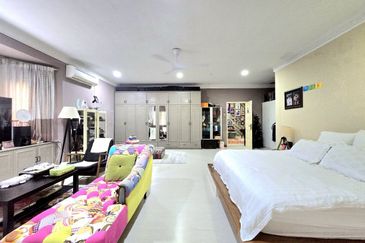 Jalan Kolam Air Lama B