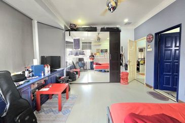 Jalan Kolam Air Lama B