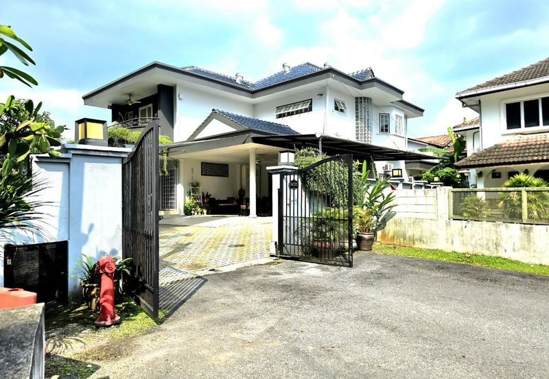 Jalan Kolam Air Lama B