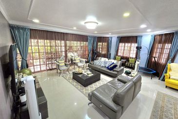 Jalan Kolam Air Lama B