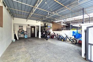 Lorong Cakera Purnama 12/13