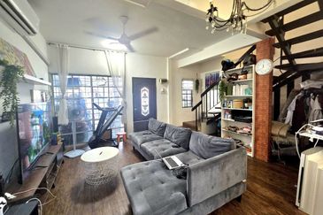 Lorong Cakera Purnama 12/13