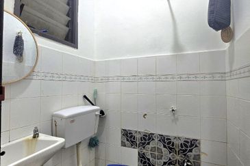 Lorong Cakera Purnama 12/13