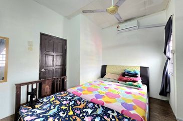 Lorong Cakera Purnama 12/13