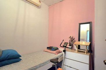 Lorong Cakera Purnama 12/13