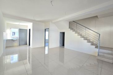 Persiaran Puncak Alam 1 