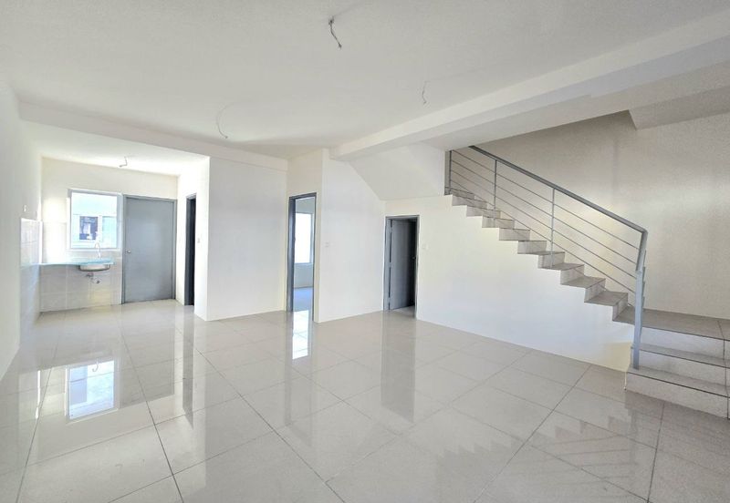 Persiaran Puncak Alam 1 