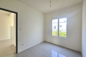 Persiaran Puncak Alam 1 