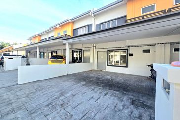 Persiaran Puncak Alam 1 