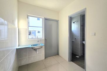 Persiaran Puncak Alam 1 