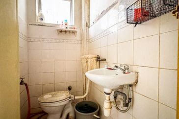 Astana Alam Apartment